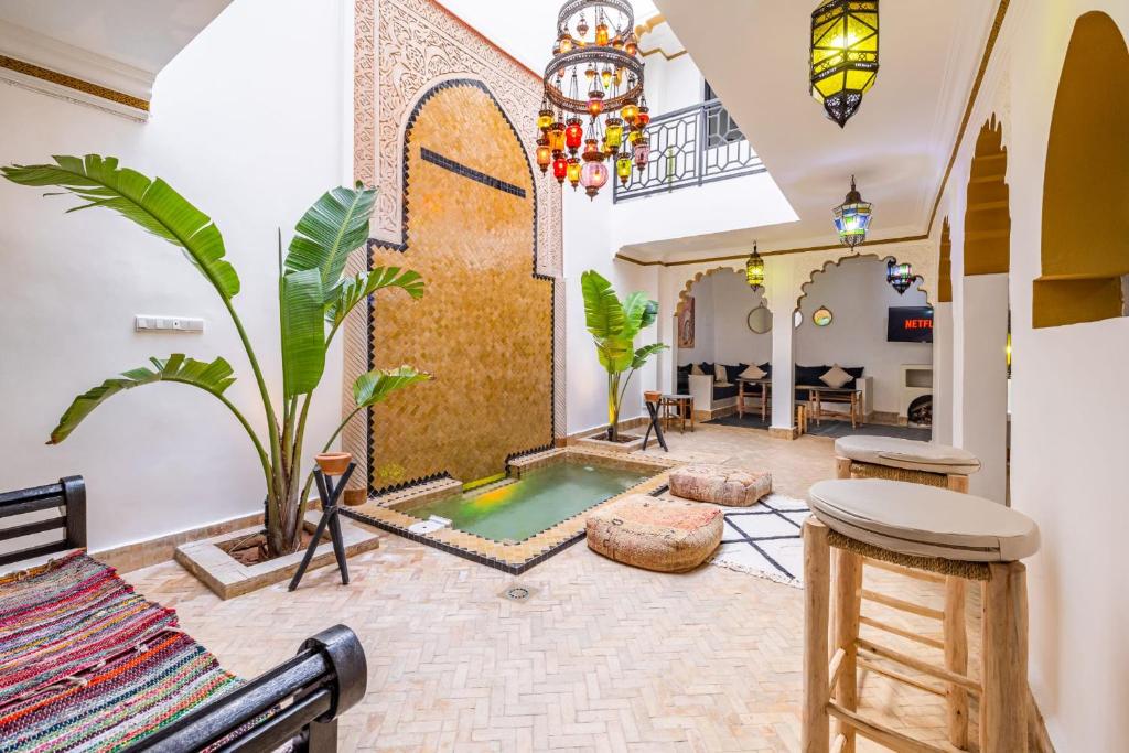 Riad Dar El Hana courtyard with pool