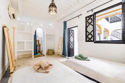 Traditional bedroom